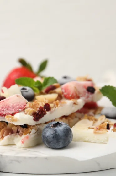 Frozen Yogurt Bark